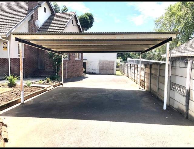 7 BEDROOM HOUSE FOR SALE IN SCOTTSVILLE